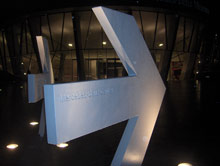 Aluminiumpfeil Mercedes-Benz-Museum